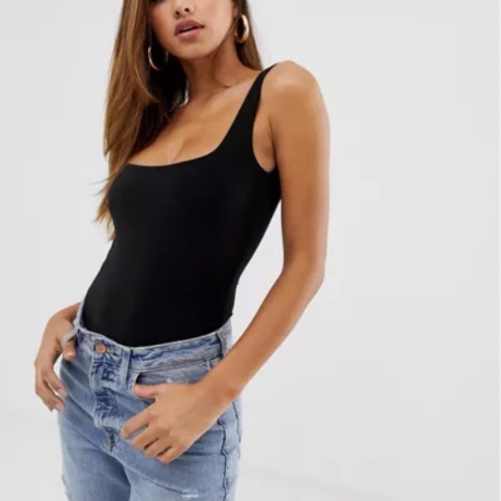 PrettyLittleThing basic square neck slinky body in black